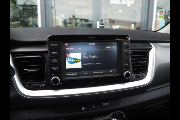 Kia Stonic 1.0 T-GDi DynamicLine / Camera / CarPlay / Trekhaak / DAB / Sensoren / Cruise control