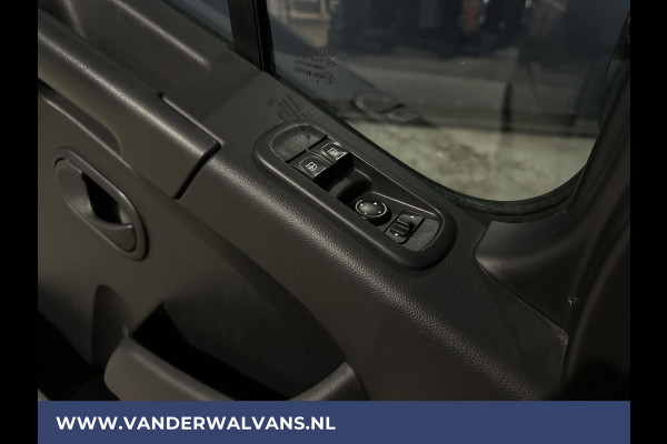 Renault Master 2.3 dCi 136pk L2H2 Euro6 Airco | Camera | Navigatie | 2500kg Trekhaak Cruisecontrol, Parkeersensoren, Bijrijdersbank