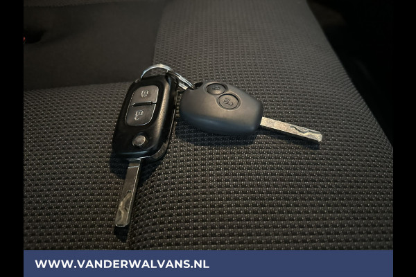 Renault Master 2.3 dCi 136pk L2H2 Euro6 Airco | Camera | Navigatie | 2500kg Trekhaak Cruisecontrol, Parkeersensoren, Bijrijdersbank