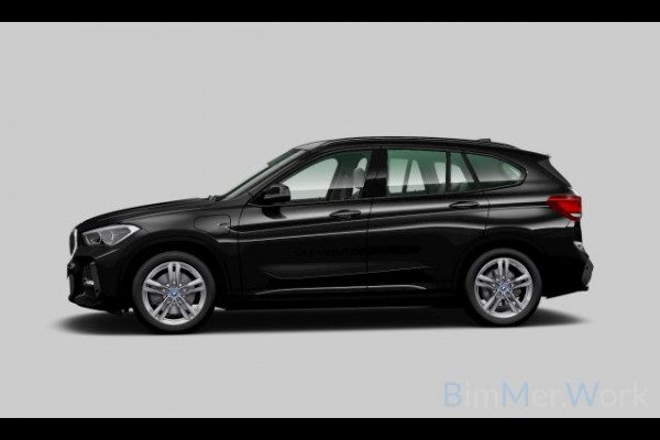 BMW X1 xDrive25e 220pk M-Sport Leder Stuurverw LED El-klep  DAB