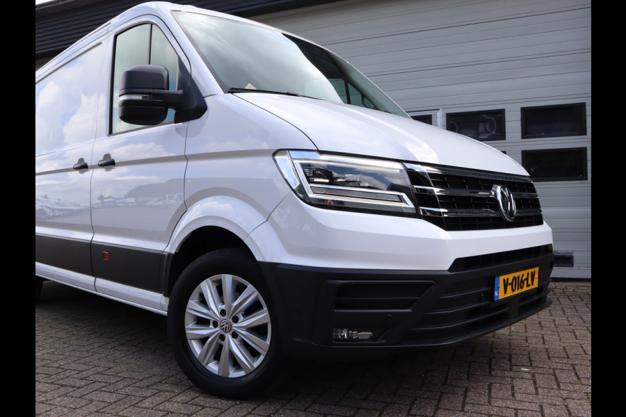 Volkswagen Crafter 35 2.0 TDI 177 pk DSG-Automaat L3H2 Highline - LED - 3,0t kg Trekhk - Navi - Leder