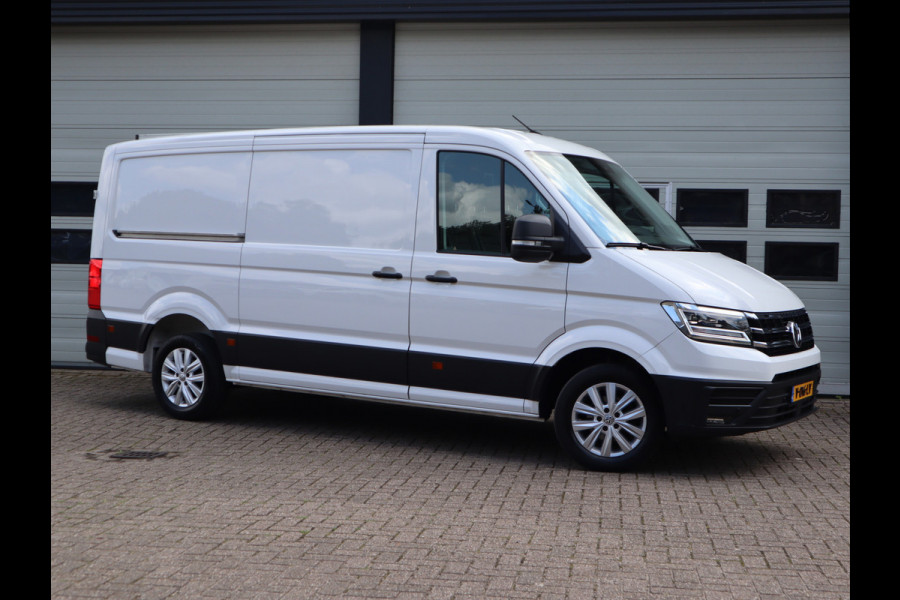 Volkswagen Crafter 35 2.0 TDI 177 pk DSG-Automaat L3H2 Highline - LED - 3,0t kg Trekhk - Navi - Leder