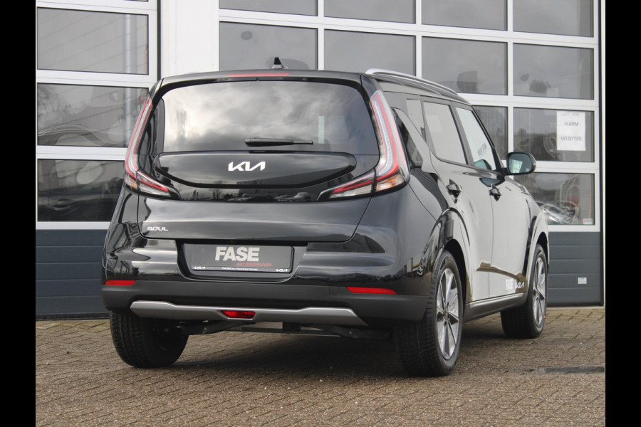 Kia e-Soul DynamicLine 64 kWh | Navi| Camera | Clima | LED | CarPlay | Subsidie € 2.000,- *