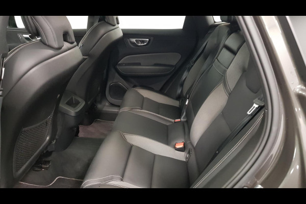 Volvo XC60 2.0 B4 197pk R-Design Geartronic | Camera | Climate Control  | electrisch bedienbare kofferbak | Verwarmde voorstoelen