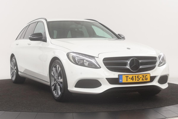 Mercedes-Benz C-Klasse 180 Avantgarde | 35.100km | Stoelverwarming | Zwart optiek | Navigatie | Half leder | Park Assist | Climate control | Cruise control