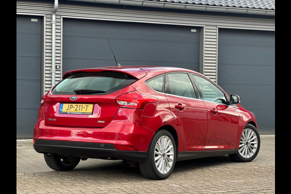 Ford Focus 1.0 TITANIUM, VELE OPTIES, NEDERLANDSE AUTO MET NATIONALE AUTO PAS