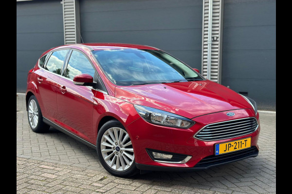 Ford Focus 1.0 TITANIUM, VELE OPTIES, NEDERLANDSE AUTO MET NATIONALE AUTO PAS