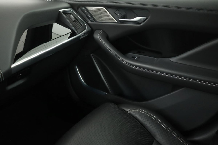 Jaguar I-PACE EV400 First Edition 90 kWh | Matrix LED | Panoramadak | Adaptive cruise | Head-Up | Luchtvering | Stoelverwarming/ventilatie | Meridian | Leder | 360 camera