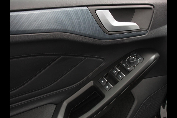 Ford Focus 1.0 EcoBoost 155pk Hybrid Automaat Active X | Navigatie | Climate Control | Camera Parkeer sensoren | Dab | Led | Lichtmetalen velgen