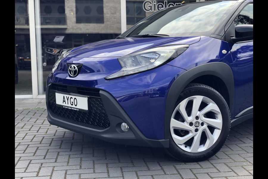 Toyota Aygo X 1.0 VVT-i Pulse | Automaat, Bi-tone, Stoelverwarming, Apple-carplayy/Android-Auto