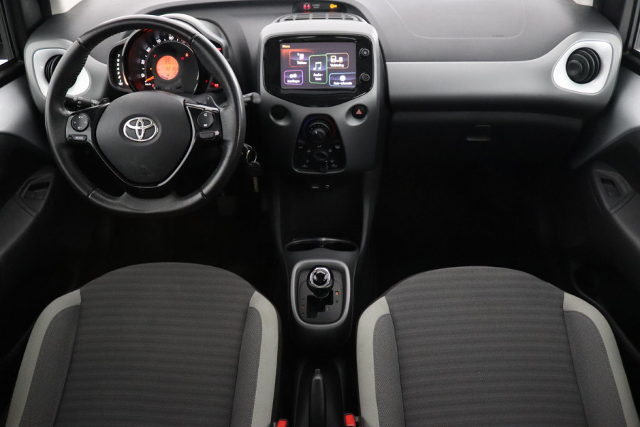 Toyota Aygo 1.0 VVT-i X-Play Automaat | Airco | Camera | Bluetooth |