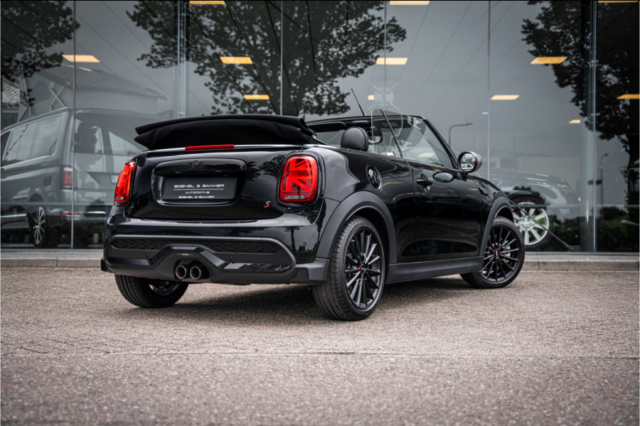 MINI Cabrio 2.0 Cooper S MINI Yours - Driving Ass. - 17inch Garantie tot 04-2028!