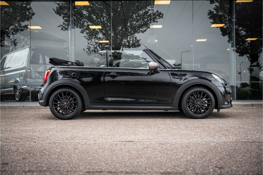 MINI Cabrio 2.0 Cooper S MINI Yours - Driving Ass. - 17inch Garantie tot 04-2028!