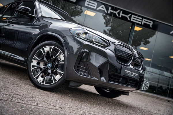 BMW iX3 High Executive 80 kWh - Shadow line - Laser LED