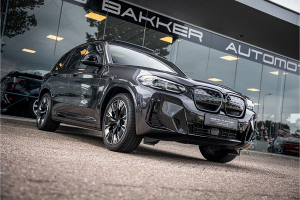 BMW iX3 High Executive 80 kWh - Shadow line - Laser LED