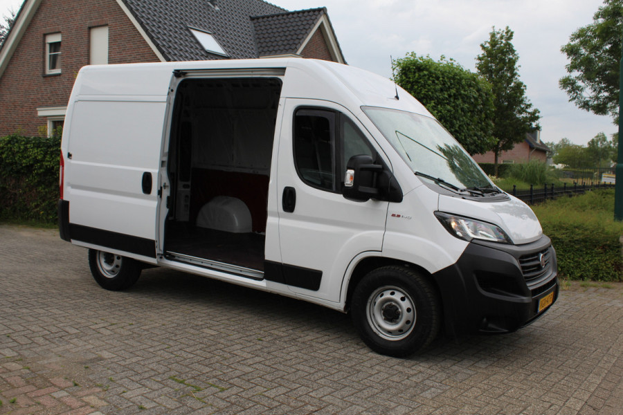 Fiat Ducato 33 2.3 MultiJet 140PK E6 Automaat L2H2 Luxury ✓clima ✓navi/camera ✓3-zits ✓2x schuifdeur