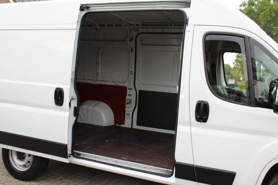 Fiat Ducato 33 2.3 MultiJet 140PK E6 Automaat L2H2 Luxury ✓clima ✓navi/camera ✓3-zits ✓2x schuifdeur