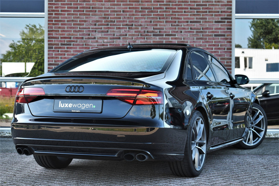 Audi S8 4.0 TFSI plus 605pk quattro Pano B&O Ceramic NL-auto Massage 360 TV