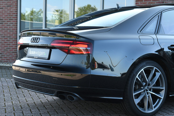 Audi S8 4.0 TFSI plus 605pk quattro Pano B&O Ceramic NL-auto Massage 360 TV