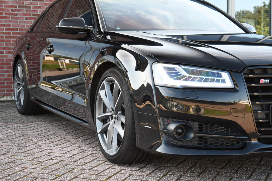 Audi S8 4.0 TFSI plus 605pk quattro Pano B&O Ceramic NL-auto Massage 360 TV