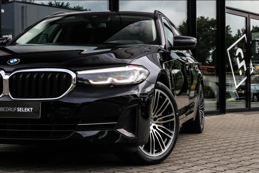 BMW 5 Serie Touring 530e - NIEUW MODEL - LED - CARPLAY