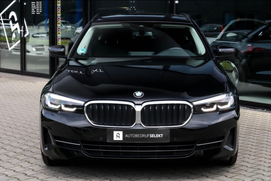 BMW 5 Serie Touring 530e - NIEUW MODEL - LED - CARPLAY