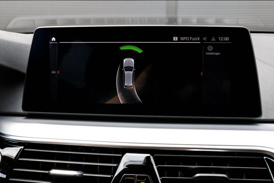 BMW 5 Serie Touring 530e - NIEUW MODEL - LED - CARPLAY