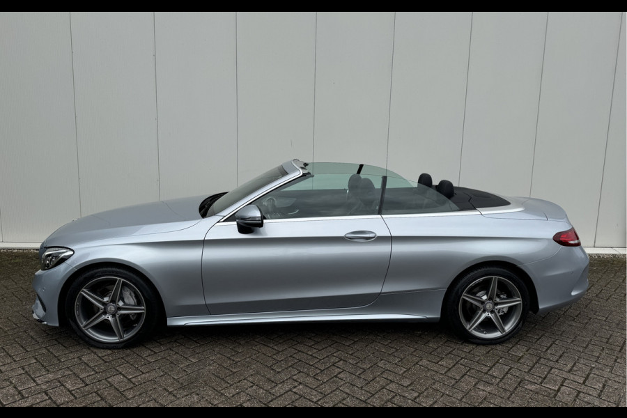 Mercedes-Benz C-Klasse Cabrio 180 AMG CABRIO Automaat Sfeerverlichting Airscarf Nekverwarming Automaat-Cruise control-Achteruitrijcamera-Sfeerverlichting- Alarm klasse3 Spiegelpakket Stoelverwarming Zwarte hemel