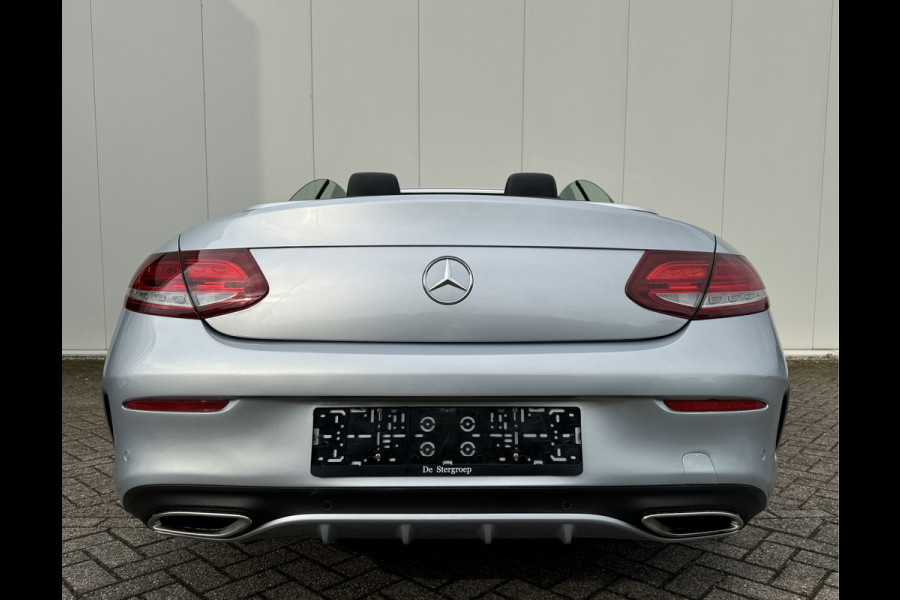 Mercedes-Benz C-Klasse Cabrio 180 AMG CABRIO Automaat Sfeerverlichting Airscarf Nekverwarming Automaat-Cruise control-Achteruitrijcamera-Sfeerverlichting- Alarm klasse3 Spiegelpakket Stoelverwarming Zwarte hemel