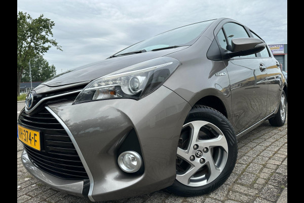 Toyota Yaris 1.5 HYBRID DYNAMIC 2017 AUTOMAAT NAVI SPORT NAP GARANTIE