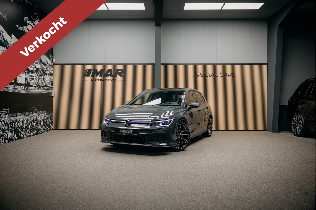 Volkswagen Golf GTI Clubsport 300 PK Dolphin Grey GTI Clubsport 300 PK | Pano | IQ light | Camera