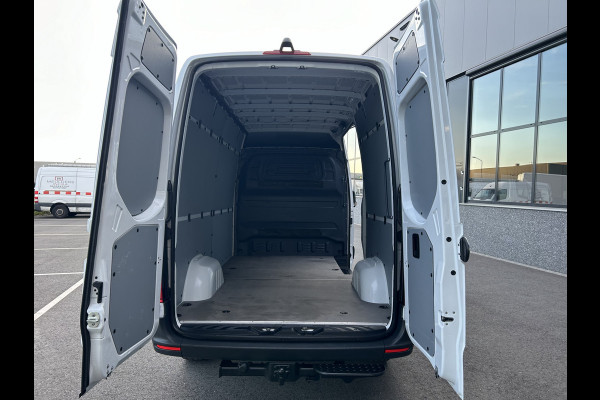 Mercedes-Benz Sprinter 317 CDI L2 H2 9G-TRONIC / 2800KG Trekhaak / MBUX / Carplay navigatie / Camera / Cruise control / Airco / 270 Graden achterdeuren