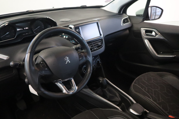 Peugeot 2008 1.2 PureTech Allure 58000KM Cruise Control Airco 2 jaar garantie mogelijk* (vraag naar de voorwaarden)