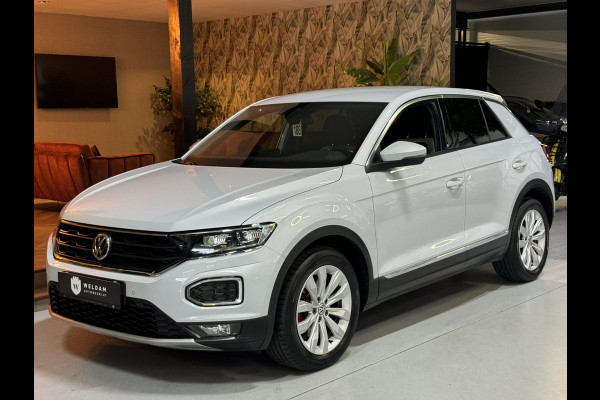 Volkswagen T-Roc 2.0 TSI 4Motion Sport Garantie Xenon Trekhaak LED ACC Lane Navi Camera Carplay Rijklaar