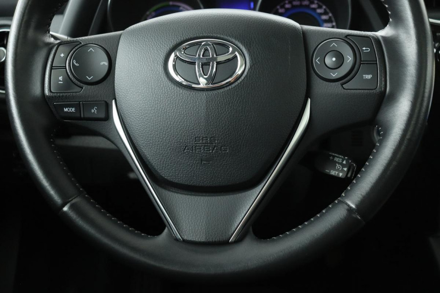 Toyota Auris 1.8 Hybride Trend | Panoramadak | Navigatie | Camera | Climate control | Cruise control | DAB | Getint glas