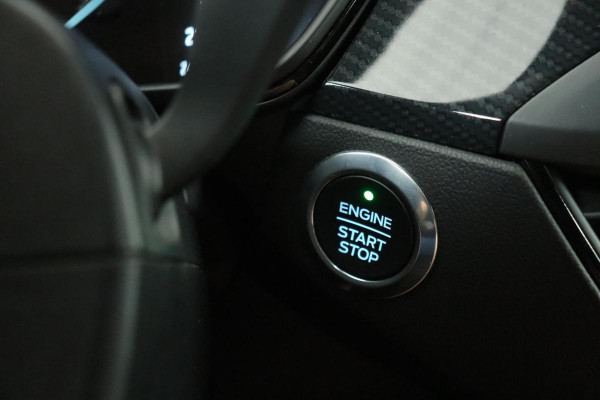 Ford Focus 1.0 EcoBoost ST Line | Adaptive Cruise | Full LED | Head-up | Stoel & Stuurverwarming | Camera | Keyless | Park Assist