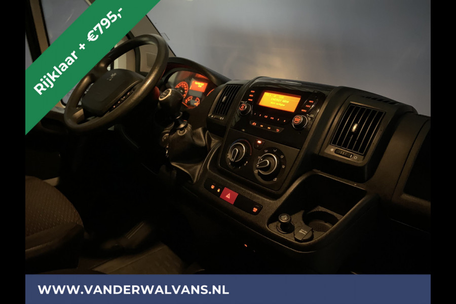 Peugeot Boxer 2.2 BlueHDi 140pk Pick up Dubbel cabine open laadbak Euro6 RIJKLAAR Airco | 7-Zits | Bluetooth telefoonvoorbereiding