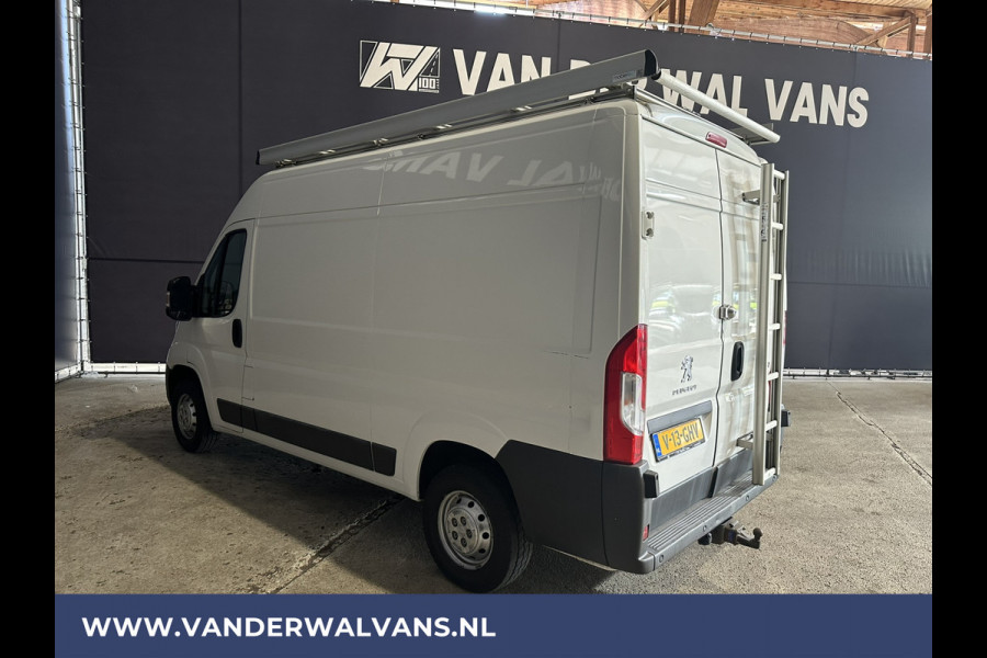 Peugeot Boxer 2.0 BlueHDi 130pk L2H2 Euro6 Airco | Imperiaal | 2500kg Trekhaak | Cruisecontrol, Parkeersensoren, Bijrijdersbank