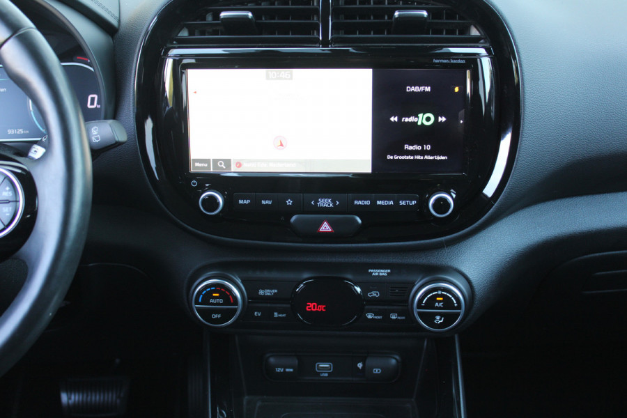 Kia e-Soul ExecutiveLine 64 kWh SUV Pack | Navi | Airco | Cruise | PDC | Camera | Heads Up Display | Leer | Dakdragers |