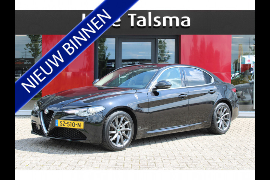 Alfa Romeo Giulia 2.0T Super 200PK AT | Stoel/stuur verwarming | 18" Velgen | Leer | Harman Kardon audio