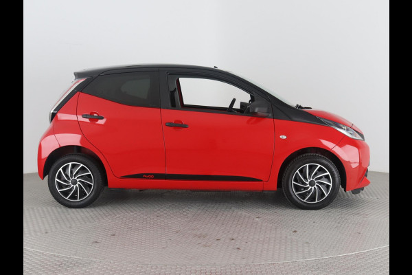 Toyota Aygo 1.0 VVT-i BI-TONE 5-DRS AIRCO 1e EIG