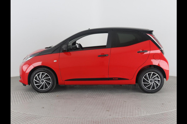 Toyota Aygo 1.0 VVT-i BI-TONE 5-DRS AIRCO 1e EIG