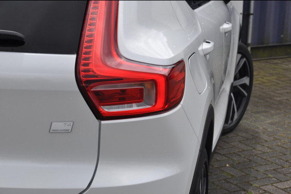 Volvo XC40 T4 211PK Automaat Recharge R-Design / Adaptieve cruise control / BLIS / Elektrische achterklep / Parkeersensoren met 360 Camera / Elektrische stoelen / Achterbank verwarming / Panoramadak / Harman Kardon Audio