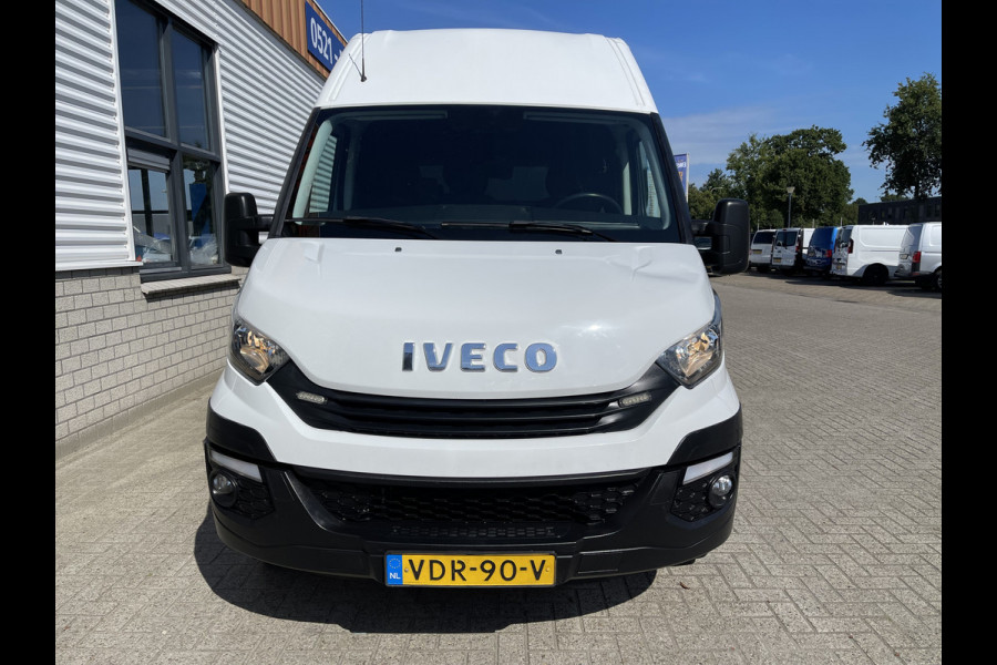 Iveco Daily 35S16V 2.3 Himatic automaat 155pk L2H2 / vaste prijs rijklaar € 23.950 ex btw / lease vanaf € 429 / cruise en climate control / trekhaak 3500 kg / omvormer !