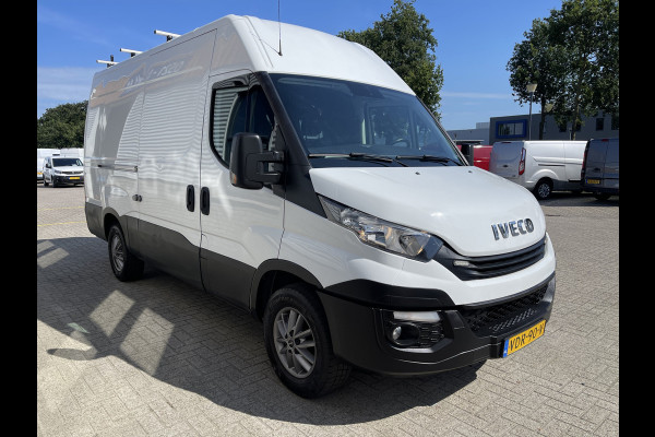 Iveco Daily 35S16V 2.3 Himatic automaat 155pk L2H2 / vaste prijs rijklaar € 23.950 ex btw / lease vanaf € 429 / cruise en climate control / trekhaak 3500 kg / omvormer !