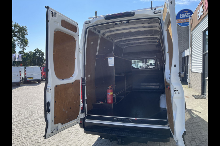 Iveco Daily 35S16V 2.3 Himatic automaat 155pk L2H2 / vaste prijs rijklaar € 23.950 ex btw / lease vanaf € 429 / cruise en climate control / trekhaak 3500 kg / omvormer !