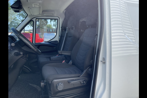 Iveco Daily 35S16V 2.3 Himatic automaat 155pk L2H2 / vaste prijs rijklaar € 23.950 ex btw / lease vanaf € 429 / cruise en climate control / trekhaak 3500 kg / omvormer !