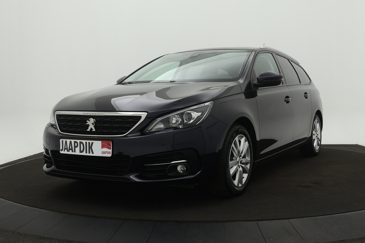 Peugeot 308 SW BWJ 2019 / 1.2 PT 111PK Executive / Leer / Clima / Navi / Trekhaak / Cruise / Carplay /