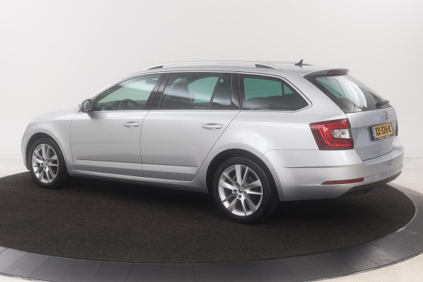 Škoda Octavia 1.0 TSI Style | Leder | Carplay | Stoelverwarming | Canton | Full LED | Park Assist | Keyless | Navigatie | DAB+