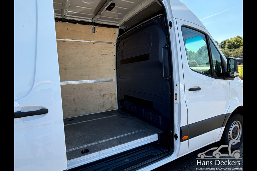 Mercedes-Benz Sprinter 317 L3 H2 360° Camera Parkeersensoren 170PK Airco MBUX Apple Carplay Stoelverwarming Cruis Control